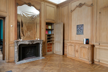 1301PE - © Paris Internationale