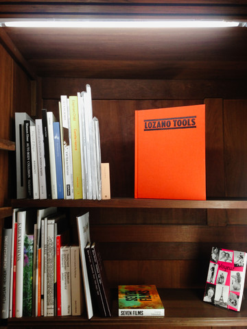 Section 7 Books - © Paris Internationale