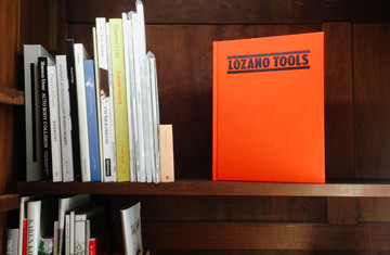 Section 7 Books - © Paris Internationale
