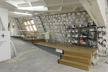 Section 7 Books - © Paris Internationale