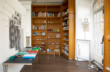 After 8 Books - © Paris Internationale