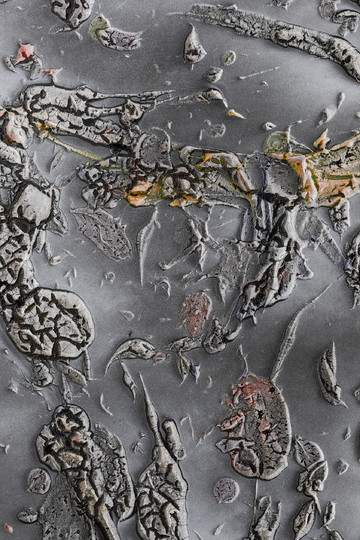 Dirty Hands (A STING THAT SWELLS) - © Paris Internationale