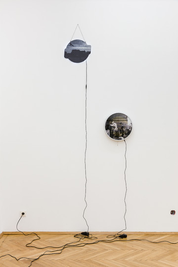 Blue Moon - © Paris Internationale