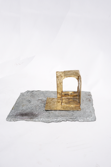 Ideal Space for a Saint or a Translator (+33 185149481) - © Paris Internationale