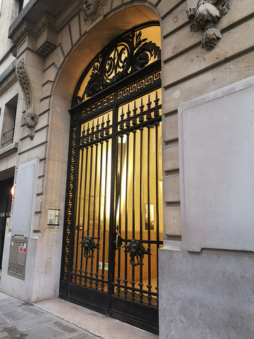 Pauline Perplexe - © Paris Internationale