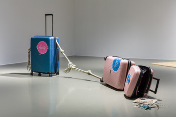 Perfect Love Is Only For One (Perfectus Amor Est Nisi Ad Unum) - © Paris Internationale