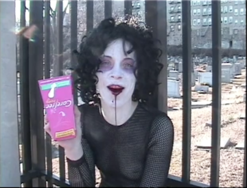 Alex Bag
Untitled (Coven Services), 2004
video
14:40 min - © Paris Internationale