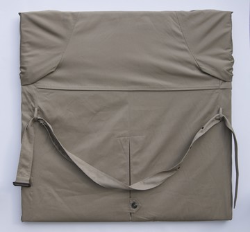 THRILLOCHROME 3, 2013
video, color and sound, 2:44 min
fabric on canvas
80 x 80 cm - © Paris Internationale