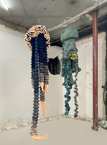 Maria Abaddon Peruvian contemporary artist presents soft sculptures and textile pieces with Ginsberg Gallery at Paris Internationale - © Courtesy Ginsberg Gallery, Paris Internationale