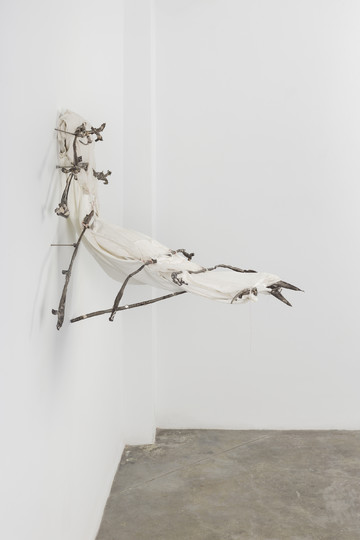 Back of the tongue - © Paris Internationale