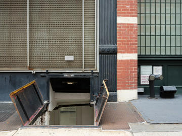 *Loiter (Thierry)*, 2022
Removed standpipe spike
11½ x 11 x 12 in (Dimensions variable)
29.21 x 27.94 x 30.48 cm - © Theta, Paris Internationale