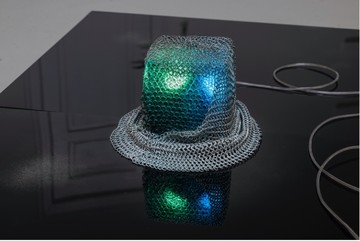 LOUIS SCHERFIG Sightseer 7, 2023 Chainmail, acrylic glass, bubble wrap, paint, varnish, PVC, lights, cable Dimensions variable - © Paris Internationale
