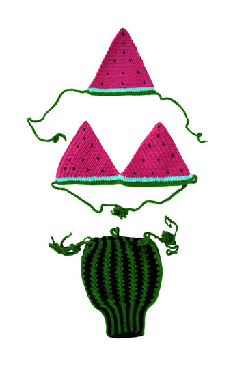 Hu Xiaofang _ Snow-white Dove - © Paris Internationale