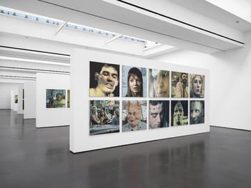 Matthias Groebel, A Change in Weather (Broadcast Material 1989-2001), installation view, Kunstverein für die Rheinlande und 
Westfalen, Düsseldorf, 2022 - © Photo: Cedric Mussano, Paris Internationale