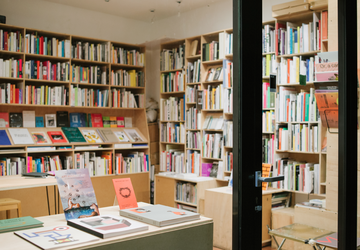 After 8 Books - © Paris Internationale