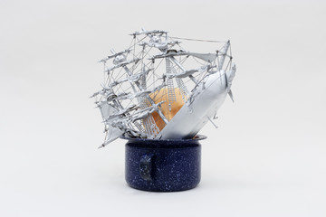 Isabelle Frances McGuire
Bouquet 1, 2024
Chamber pot, model ship, pigmented bees wax
19 x 12 x 17 in (48.3 x 30.5 x 43.2 cm) - © Paris Internationale