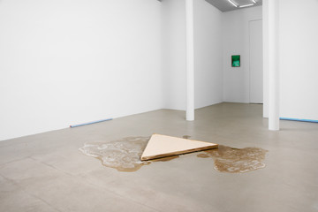 Francesco Gennari, *Vorrei perdermi e non trovarmi più*, 2022, Ciaccia Levi, Paris - © Paris Internationale
