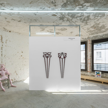 Booth view of Galerie Derouillon, at Paris Internationale 2024
Featuring works of Mathilde Albouy and Julian Farade - © &copy; Gr&eacute;gory Copitet, Paris Internationale