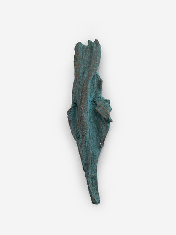 FU Liang_Frozen Drift_2024_Bronze_47 × 14 cm_LINSEED - © FU Liang, *Frozen Drift,* 2024, Bronze, 47 &times; 14 cm &copy; FU Liang &ndash; Courtesy of the Artist and LINSEED, Paris Internationale