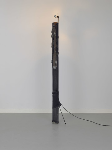 Lamp 3 - © Paris Internationale