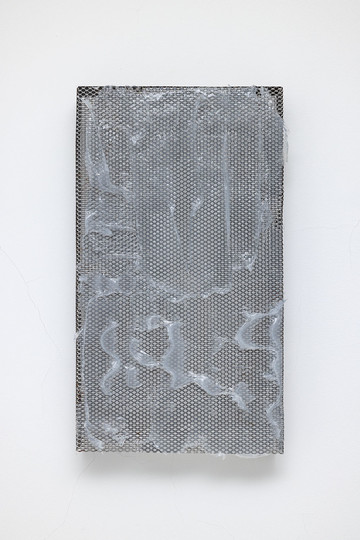 After recursivity, React : B'<B, - © Paris Internationale