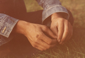 George Tourkovasilis
Untitled [Hands, jeans shirt]
c.1985
c-print - © Courtesy The George Tourkovasilis Archive and Records, Athens, Paris Internationale