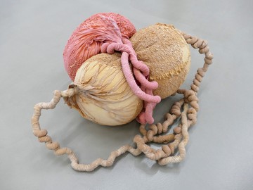 Eva Fàbregas, Exudate #83 (2025), Air, elastic mesh and latex, 37 x 55 x 57 cm - © Paris Internationale