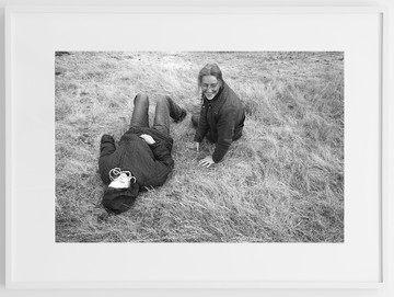Friends, Northern California Coast - © Paris Internationale
