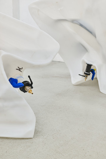 Watermelons in Easter Hayt - © Paris Internationale