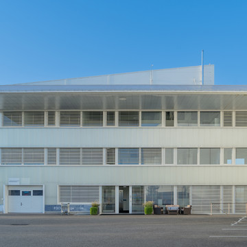 Gallery front view, Lo Brutto Stahl, Basel - © Lo Brutto Stahl, Paris Internationale