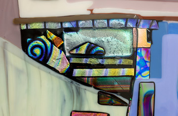 Ana Navas, Fauteuil, 2024, fused glass, 133 × 115 × 2 cm, (produced at MAKE, Eindhoven, NL), photo by Constanza Meléndez - © Paris Internationale