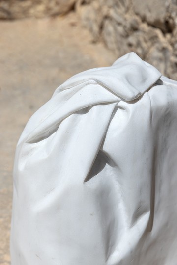 10:31am, 10:32am - © Paris Internationale