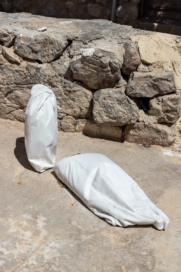 10:31am, 10:32am - © Paris Internationale