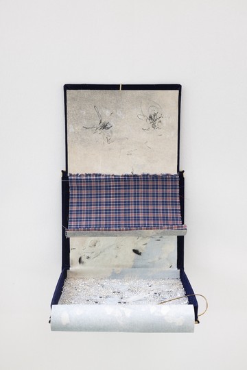 Benni Bosetto
Il cielo di Delacroix, 2026
Mixed media
25 x 30 x 5 cm / 9.43 x 11.81 x 1.96 inches - © Paris Internationale