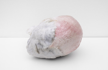 Ambra Castagnetti Snake in my throat, 2025 Paraffin, ceramic  20 × 25 × 24 cm - © Courtesy Ambra Castagnetti and Francesca Minini. Photo Andrea Rossetti, Paris Internationale