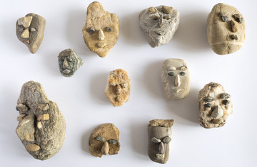 Prinz Gholam, Pure Land (Oesch), 2024, stones, glue, 11 elements, dimensions variable - © Paris Internationale