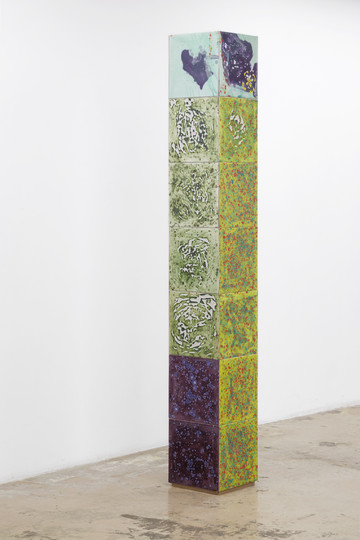Séverine Heizmann Pozza
Tutti Frutty, 2026 
Glazy, hand-enameled tiles
30 x 30 x 216 cm - © Paris Internationale