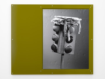 Stefan Burger
The Shadow Snooper, 2023
silver gelatin print, lacquered sheet steel, acrylic glass 
100 × 85 cm - © Kirchgasse Gallery and the artist
Photo: Cedric Mussano, Paris Internationale