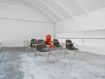 Cosima Von Bonin, Ordet, 2025. - © Paris Internationale
