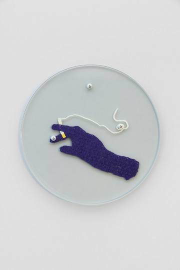 RM Marco Pezzotta, Merit, 2026, Glass, steel, crocheted cotton, Ø 45 cm - © Courtesy of the artist and Martina Simeti, Milano. Photo: Andrea Rossetti, Paris Internationale