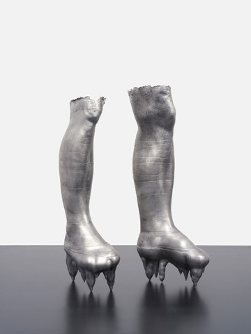 Angelika Loderer 
Phantoms (2), 2023
Aluminium
30 x 13 x 64,5 cm, 28 x 14 x 61 cm - © Paris Internationale